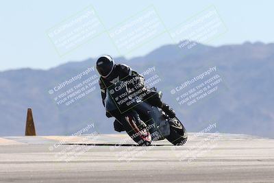 media/Oct-13-2025-Moto Forza (Mon) [[a66d839500]]/3-B Group/Session 4 (Turn 9)/